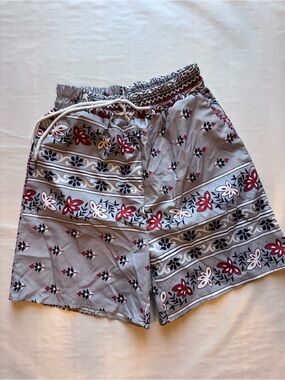 ROMWE Gray Athletic Shorts with Red & White Floral Bands